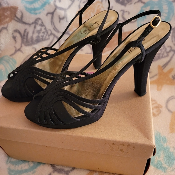 Sam & Libby 8.5M Black Strappy Heels - Picture 6 of 7